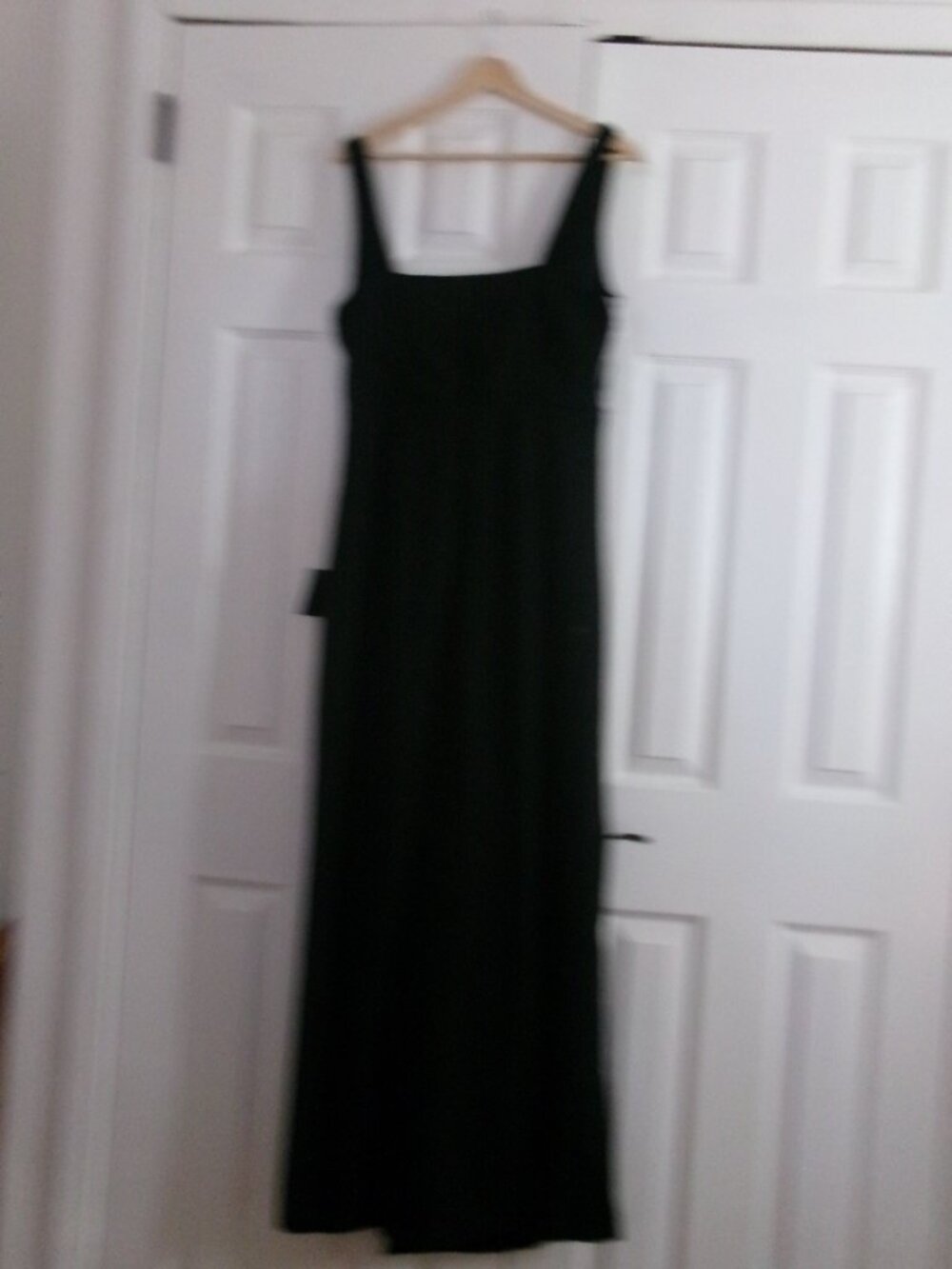 BLACK DRESS - Picture 4 of 4